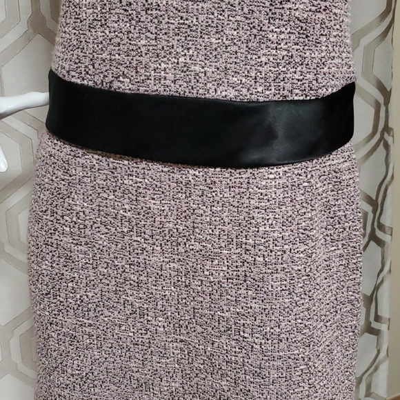 60's inspired boucle dress with satin bow - Picture 3 of 8